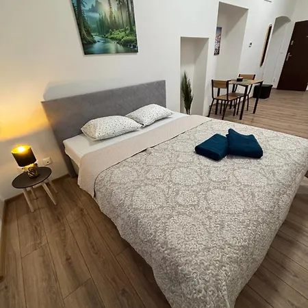 Apartment Hlavna 112 V Srdci Mesta